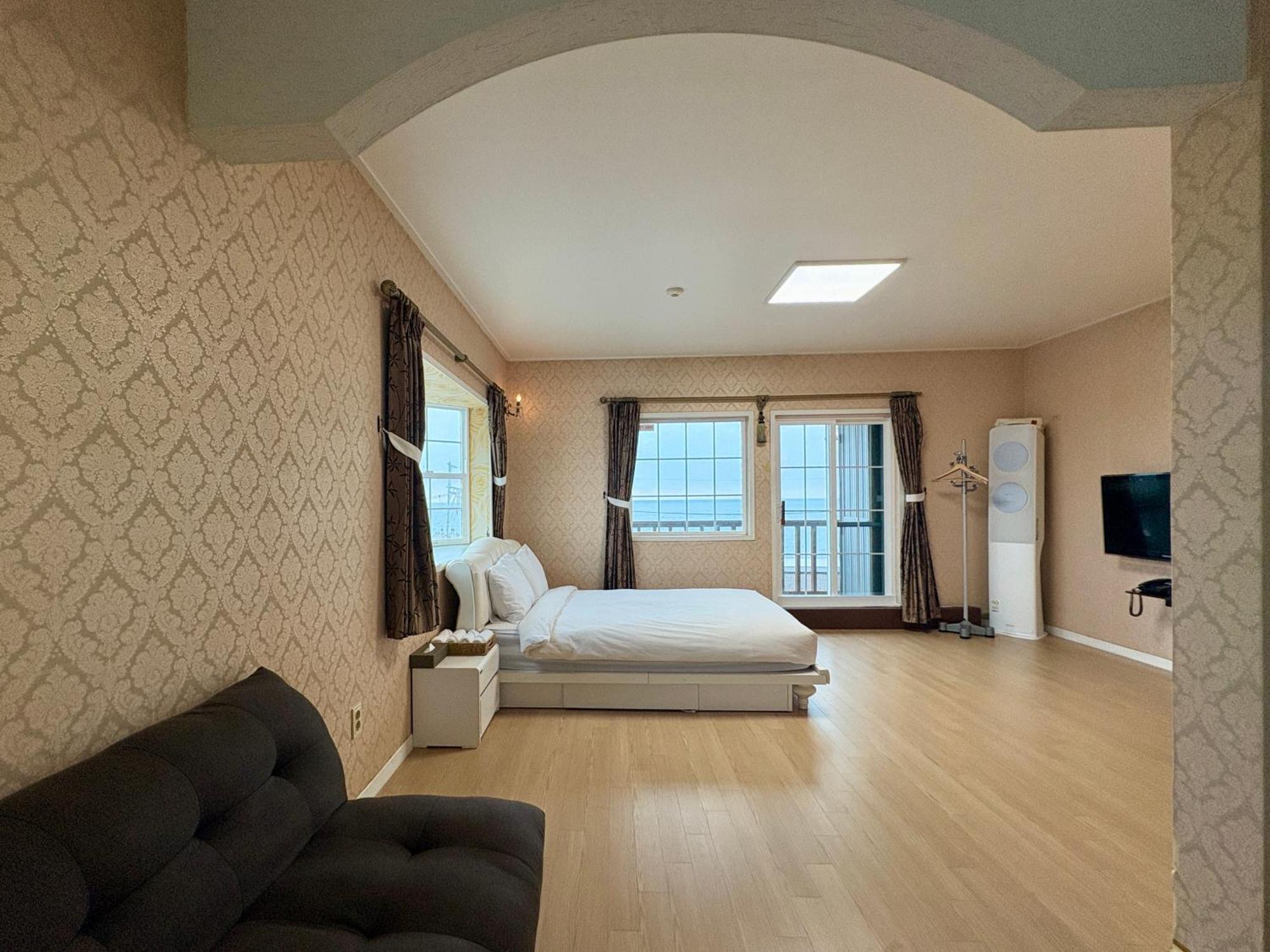 Grim Resort Jeju Exterior photo